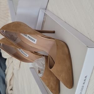 Steve madden suede heels
